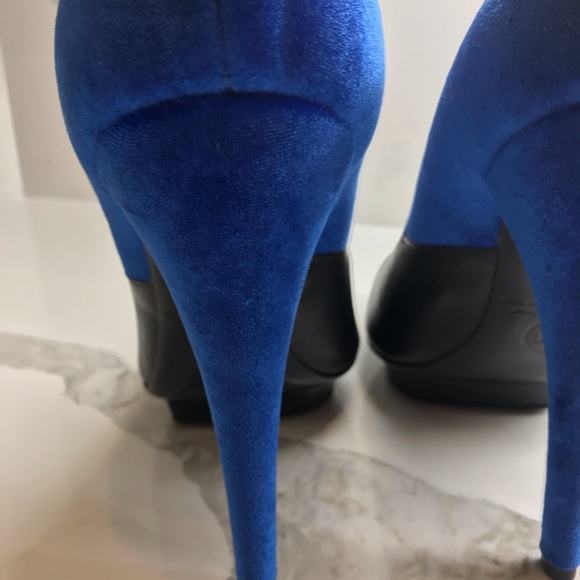 Alexander McQueen ❤️ - Picture 8 of 16